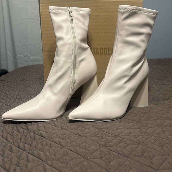 Steve Madden ankle booties - Ticker in bone - Picture 3 of 7